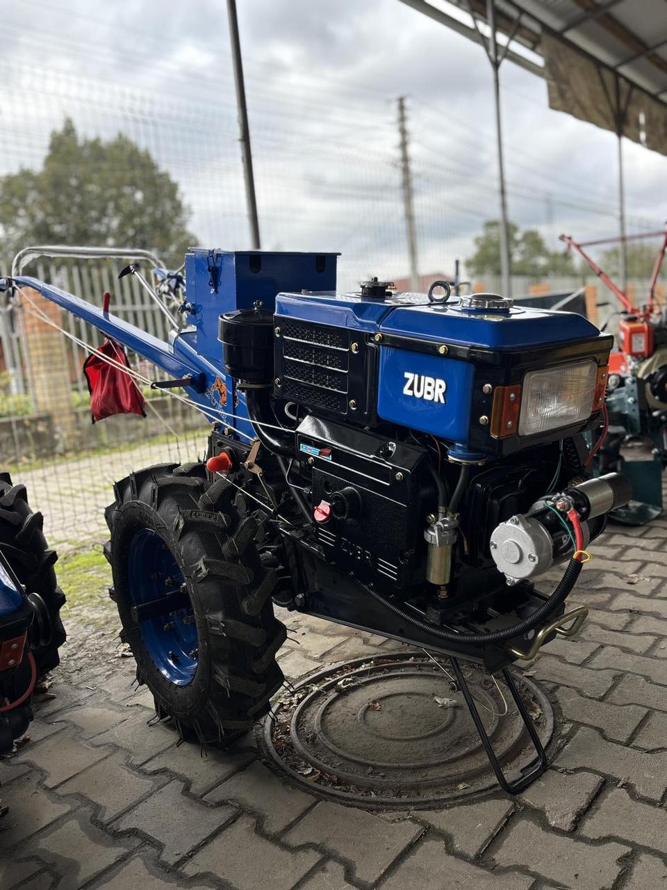 Мотоблок ZUBR Q12E з електростартером та фрезою в комплекті