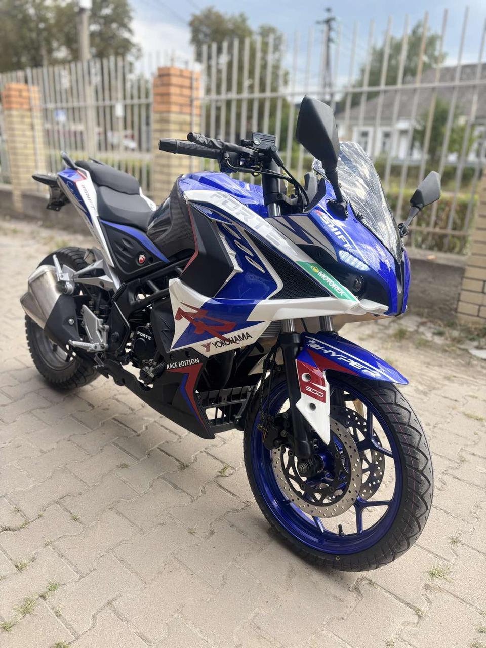 Мотоцикл FORTE FT300-R1